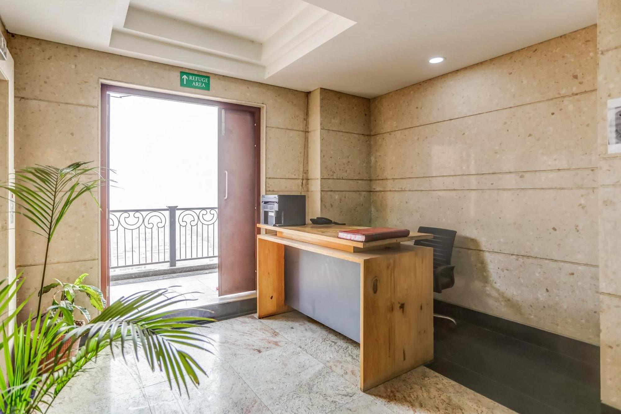 Collection O Limewood Stay Gurgáon Exteriér fotografie